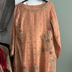 Pakistani wedding outfit. Lengha and dupatta included